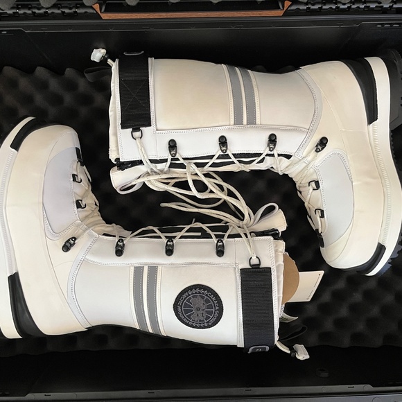 CANADA GOOSE SNOW MANTRA BOOTS - Picture 6 of 16